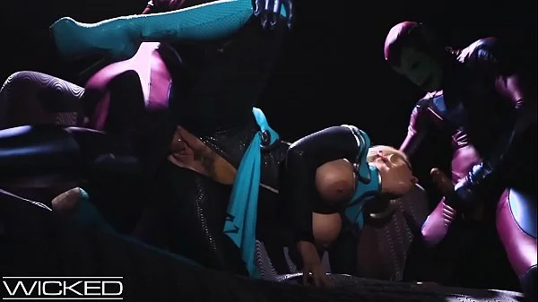 Wicked - Captain Marvel Fucked By 2 Skrulls videos