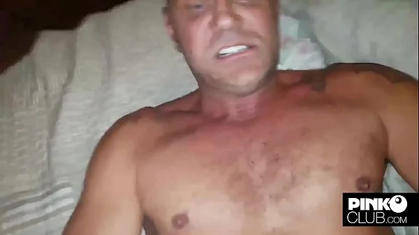 Canela Skin loves to mount Nacho Vidal videos