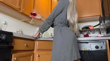 ebony Slut housewife gets fucked and cream-pied by the maintenance man videos