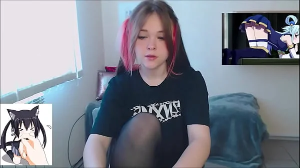 Who is this beautiful webcam teen? videos