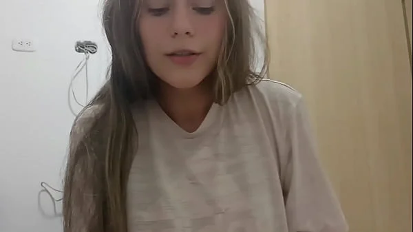 QUE RICA MAMADA LE DOY A MI HERMANASTRA Y ME LA FOLLO videos