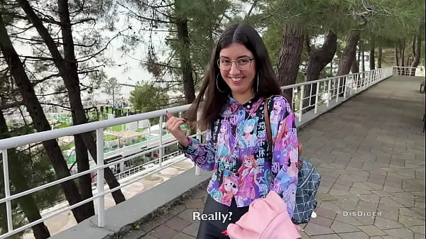 Picked up a cutie on the street, fucked and cum on her glasses videos