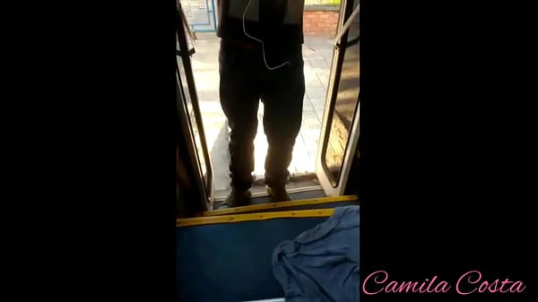 Fodendo com desconhecido no ônibus de excursão (COMPLETO NO RED) videos