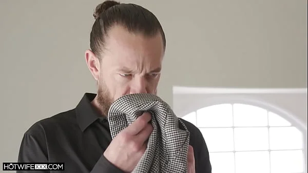 HotwifeXXX - My Dick Is Too Big For His Tiny Wife (Braylin Bailey) videos