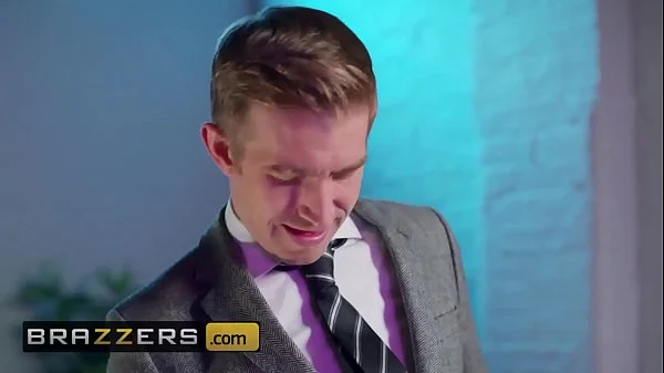 Big Tit (Valentina Ricci) takes huge brit cock in the office - Brazzers videos