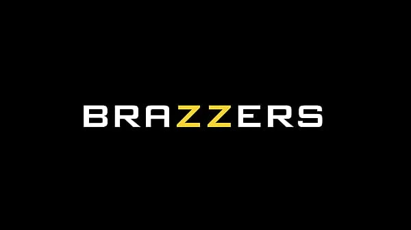 Train My Hole - Angel Youngs / Brazzers  / stream full from www.zzfull.com/andass videos