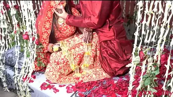 Indian marriage honeymoon XXX in hindi videos