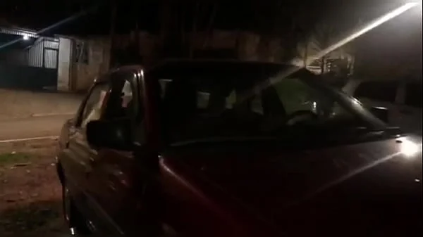 CONHECI UM NOVINHO GOSTOSO NO ROLE E PEDI PRA ELE ME COMER NO SEU CARRO videos