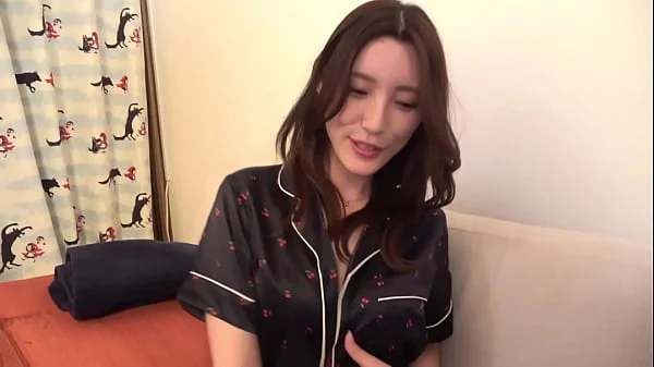 《NTR寝取られ》ふわふわ巨乳美女と飲み会して変態彼氏の悪ノリでおっぱい見せたり触ったり、更にエスカレートして最後までエッチしちゃった最高にエロい彼女。 videos