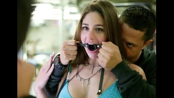 BDSM-Erfahrungsbericht: Wenn der Mann zum Dom wird – Eine Frau schildert ihre Erlebnisse videos