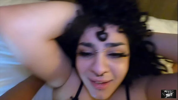 Cheating Middle Eastern Housewife Swallowed My Nut While Husband Was At Work videos