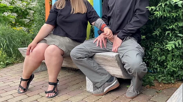 Sexy unfamiliar MILF let me cum in the park on a bench videos