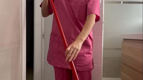 I jerk off to surprise the hotel cleaner who comes to clean the bathroom and she gives me a blowjob until I finish cumming videos