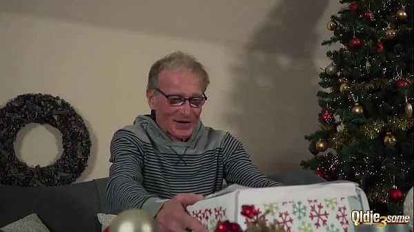 Young threesome fantasy turns into reality videos