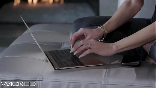 WickedPictures - jessica drake Surprises Date With Double Penetration videos