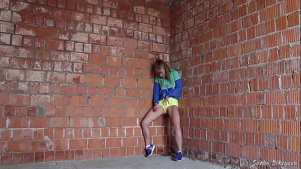 (FULL VIDEO) Fit girl caught by a Construction worker when she masturbated at a construction site after a run videos