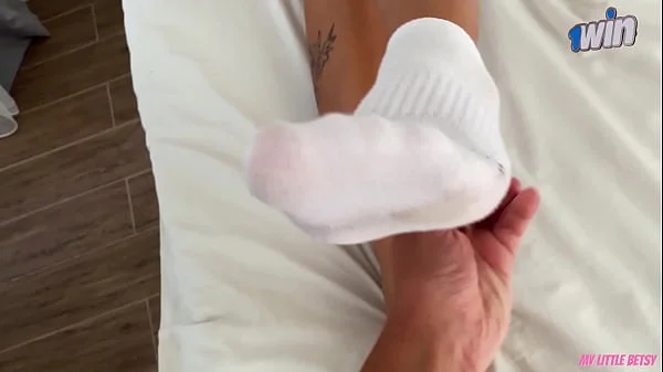 Stepbrother Cum From Footjob After Licking My Feet and Sucking Toes videos