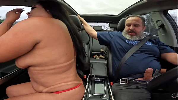 Hanna Pimentinha quer ser atriz pornô e entra na carona do Ted essa fofinha safada videos