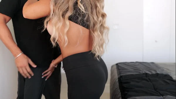 OMG, her FAT ASS under the leggins is too provocative, impossible not to cum inside her! CREAMPIE! videos