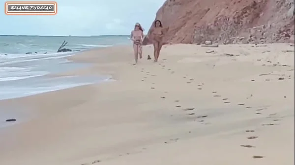 Fizemos sexo com estranho na praia ele deixou nós duas toda fodida videos