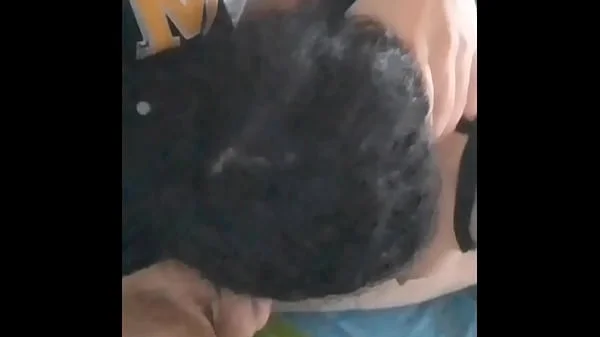 La Mamá de mi amigo le gusta chupar mi verga videos