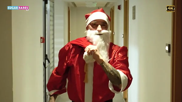 Diana Gabrovska: Merry First Anal Christmas videos