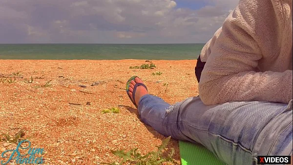 Stranger cum in my pussy on the beach videos