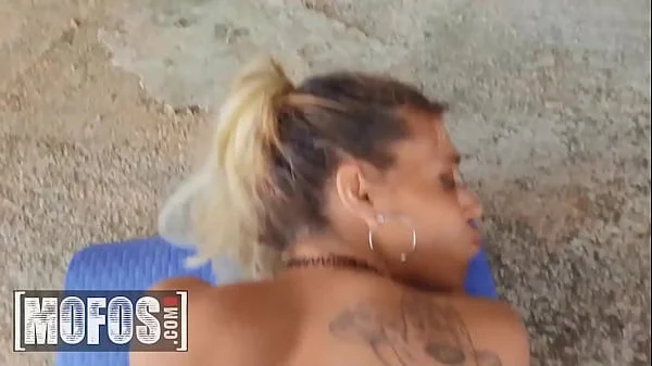 Shaynna Lover Goes At The Park To Prank Jordi El Nino Polla & Get Him Mad Before Making It Up With Him - MOFOS videos