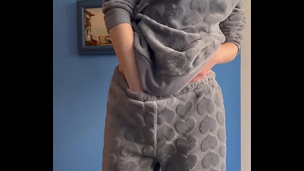 Cute petite girl touching herself - Maiskii videos