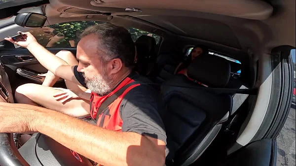 Victoria Camargo impreciona o público com seus peitos gigantes videos