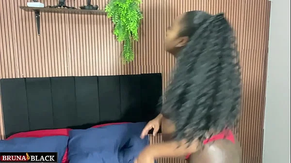 Jovem negra grávida divide a cama com seu cunhado pervertido, só uma rapidinha sem ninguém saber. videos