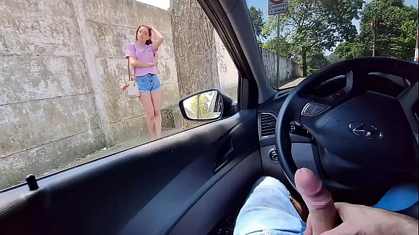 Arriscando punheta e pedindo informações pra desconhecida gostosa! videos