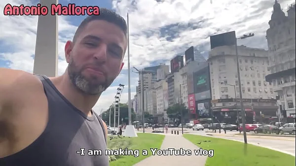 Argentinian Fitness Babe Gets Picked Up videos