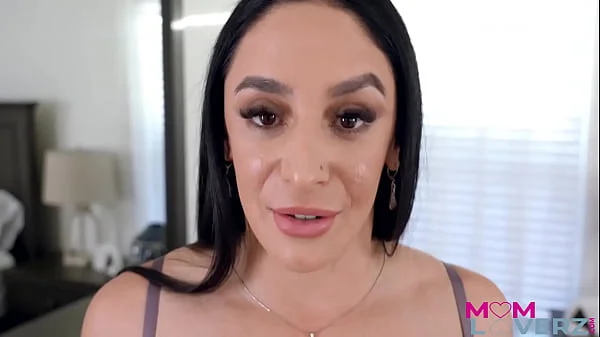 Stepmom Sheena Ryder Wants to Breed S4-E6 Ready For Breeding Season videos