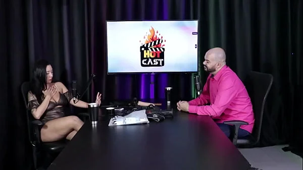 PAULO AVELAR (TIV MODELS) NO HOT CAST COM A VICTORIA BEATRIZ (SHEER/RED) videos