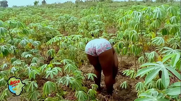 Just by the stream, I escaped my fans to have my pussy fingered till I squirt videos