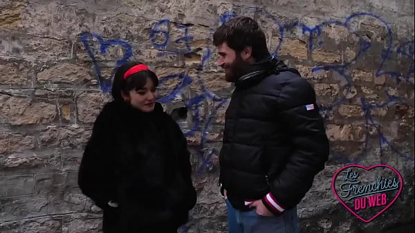 Crystal, brunette bordelaise très coquine videos