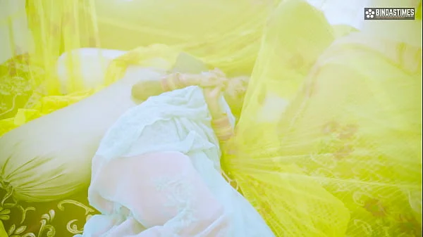 Desi Bihari Bhabhi Ki Hot Navel aur Body ko dekh Devar ne chod dala ( Hindi Audio ) videos