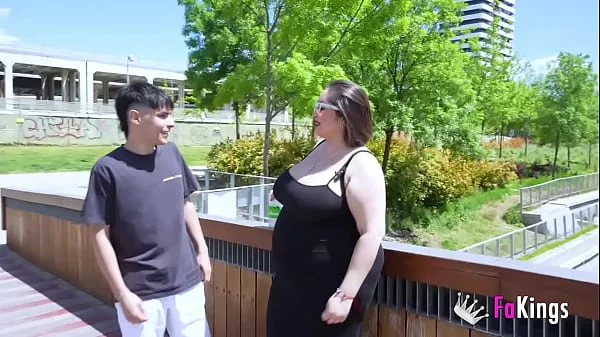 Ultimate BIG TITS poll: BBW MILF Mae Quira questions randoms at the street videos