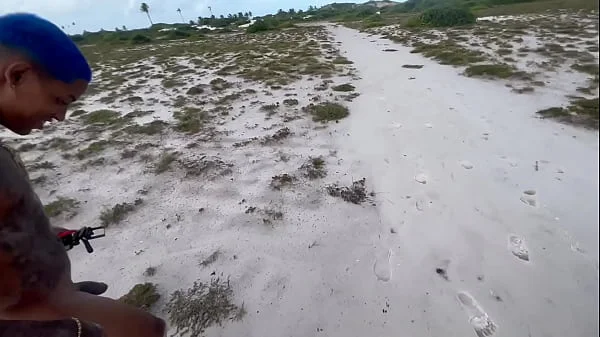 Fui fazer Putaria com minhas amigas gostosas em um deserto de areia videos