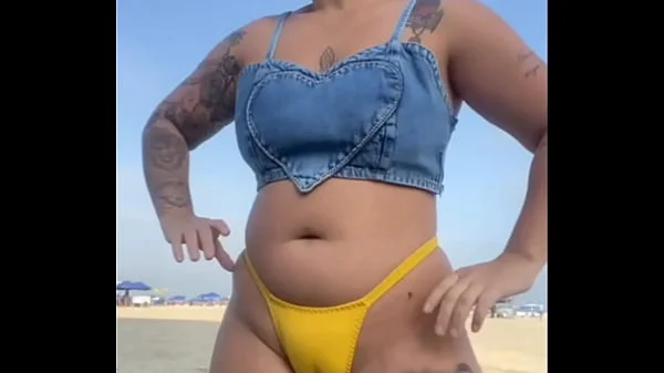 FIZ O CARA FICAR DE PAU DURO NA PRAIA videos