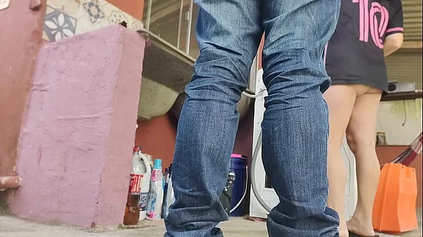 dona de casa recebe técnico enquanto marido esta fora videos
