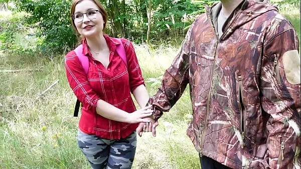 Deutsche Studentin TinyEmily von fremden Typen auf dem Heimweg AO gefickt videos