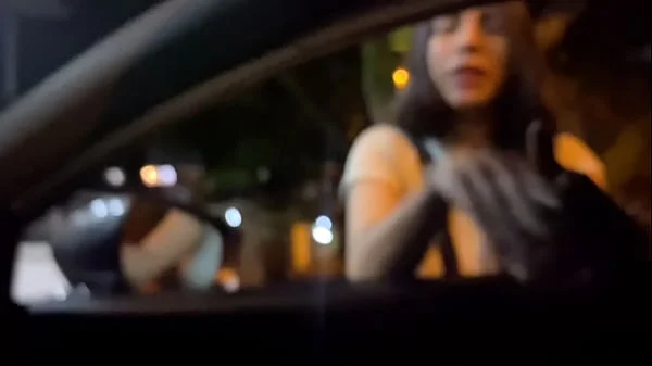 Tragándome la verga a un desconocido en la via videos