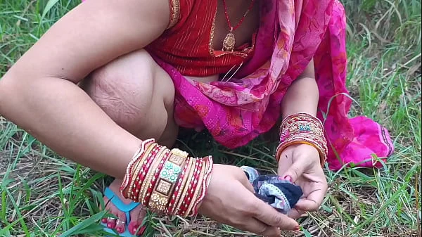 Desi Village bhabhi Fucking Field Lover Boy Outdoor video videos