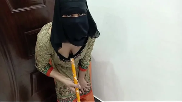 Pakistani Beautiful Maid in Hijaab Flashing Her Big Boobs Seducing Her Boss videos