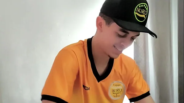 Esposa pediu para filmar a sessão de massagem videos