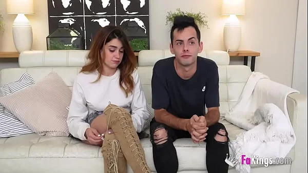 Dude SELLS HIS GIRLFRIEND!! Valentina Lapiedra drilled by porn performer while BF watches videos