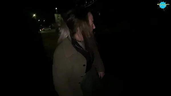 Street Girl flashing videos