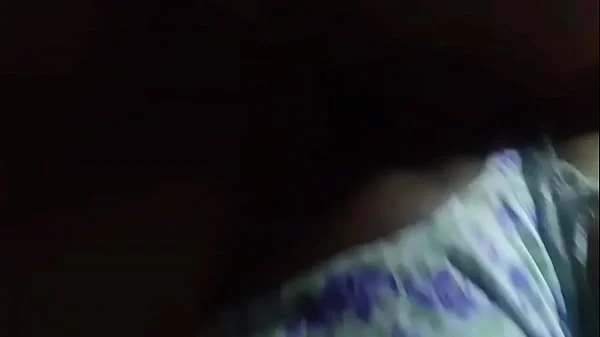 Mi Hermanastro me espía y  viene a mi cama a darme una rica follada y me deja su semen caliente en mi coño sexo real ricos gemidos videos